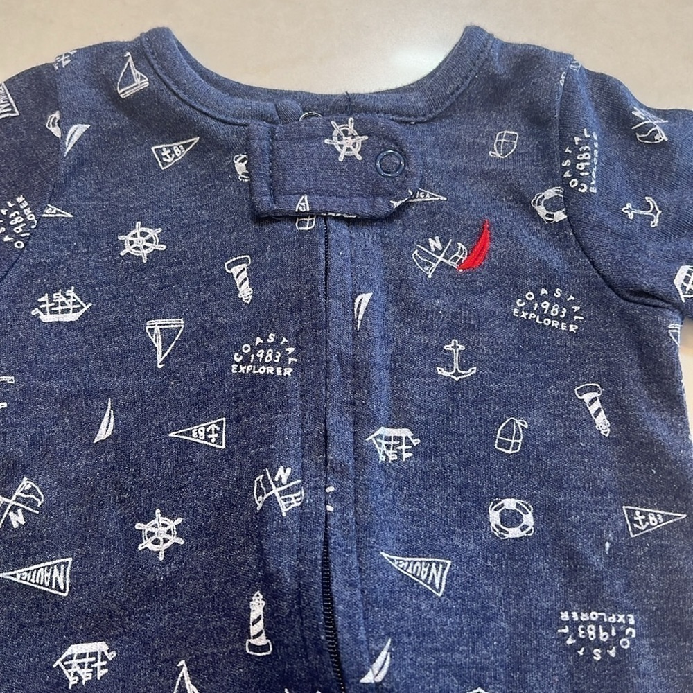 Nautica baby footie, never worn, size 0-3 months. - Picture 3 of 4